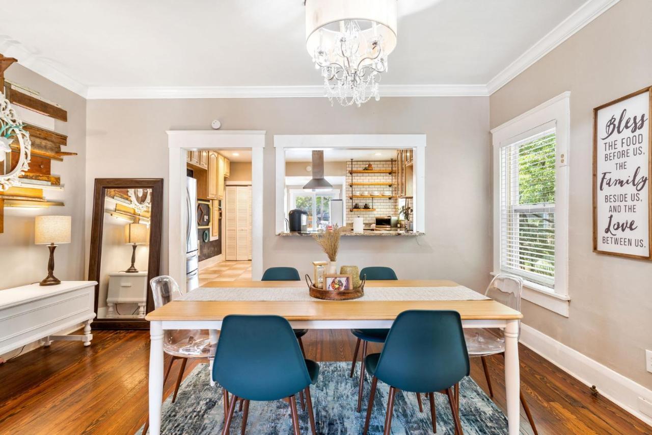 Four Different Options At One Great Location-- 1 - Spacious 3 Bed 2 Bath House Or 2- 2Nd Floor 2 Bed 1 Bath Guesthouse Or 3- 1St Floor Studio Or 3- A Tiny Home Rv Tampa Eksteriør bilde